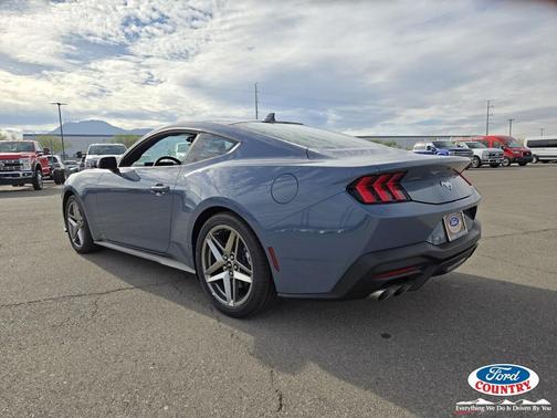 2025 Ford Mustang EcoBoost