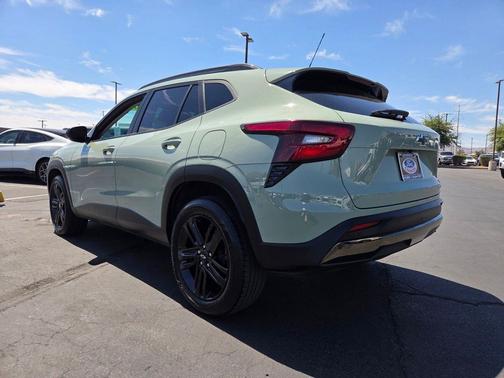 Cacti Green 2025 Chevrolet Trax FWD ACTIV