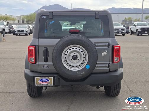 2025 Ford Bronco Base