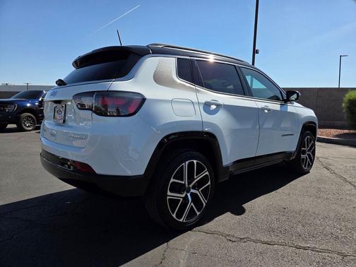 Bright White Clearcoat 2025 Jeep Compass Limited