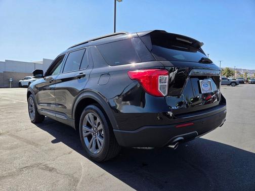 Agate Black Metallic 2023 Ford Explorer XLT