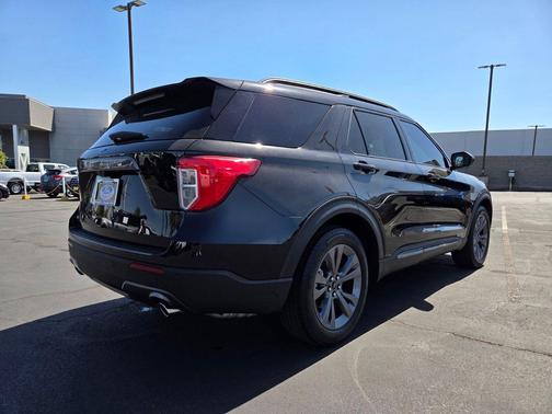 Agate Black Metallic 2023 Ford Explorer XLT