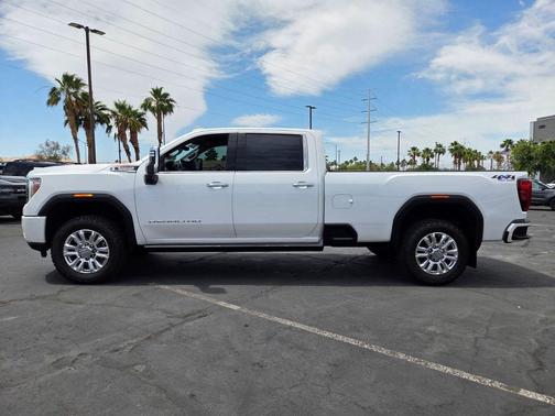 White Frost Tricoat 2022 GMC Sierra 3500 Denali
