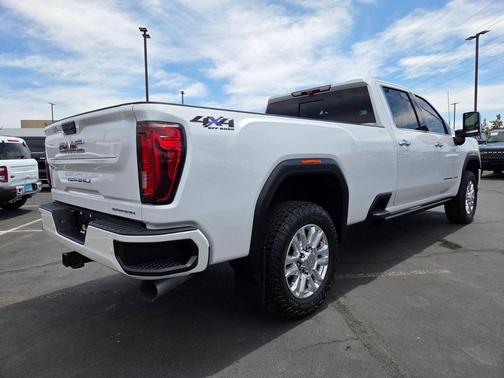 White Frost Tricoat 2022 GMC Sierra 3500 Denali