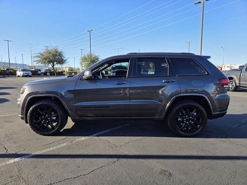2020 Jeep Grand Cherokee Altitude