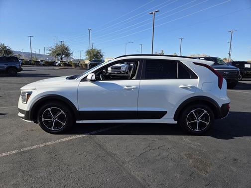 2024 Kia Niro EX