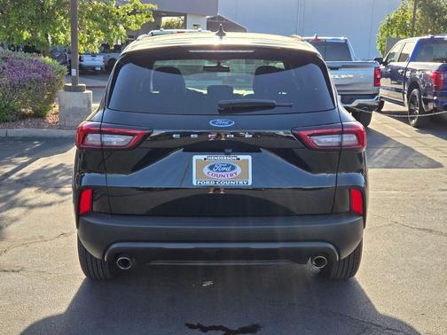 Agate Black Metallic 2025 Ford Escape ST-Line
