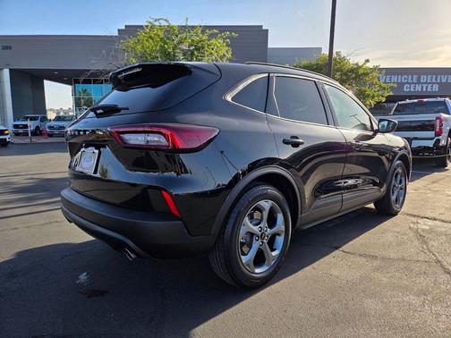 Agate Black Metallic 2025 Ford Escape ST-Line