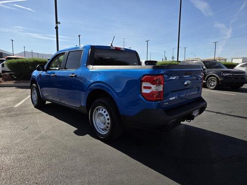 2022 Ford Maverick XL