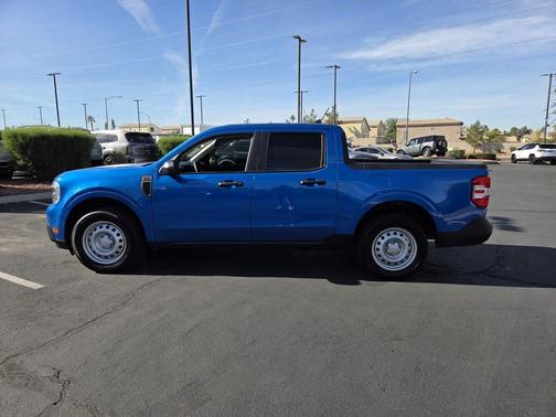 2022 Ford Maverick XL