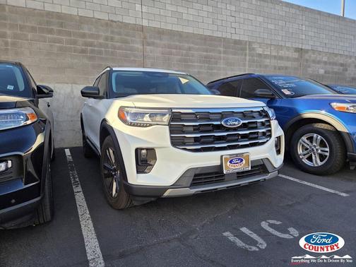 2025 Ford Explorer Active