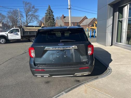 STONE BLUE METALLIC 2022 Ford Explorer XLT