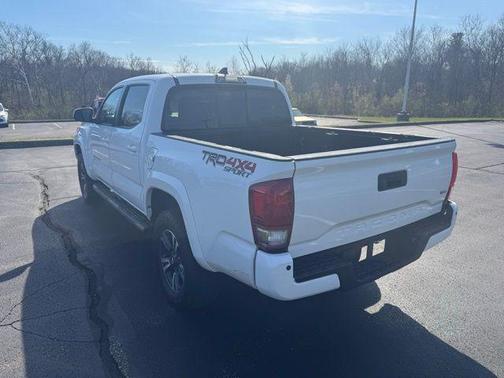 Super White 2016 Toyota Tacoma TRD Sport