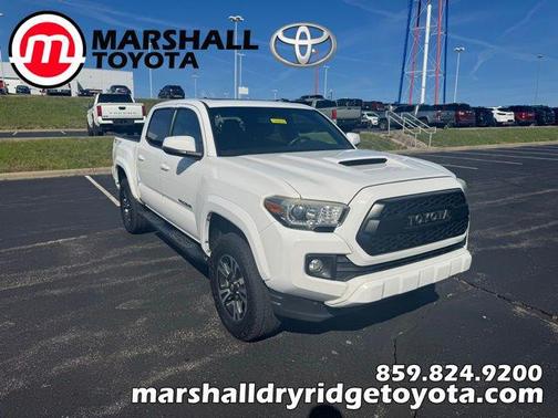 Super White 2016 Toyota Tacoma TRD Sport