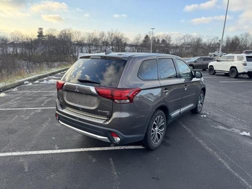2017 Mitsubishi Outlander SE