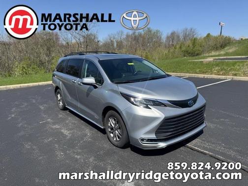2021 Toyota Sienna XLE