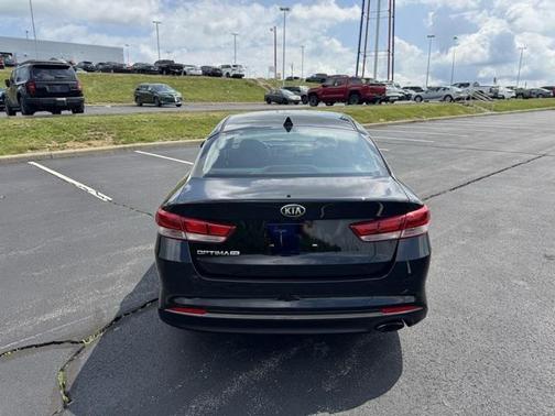2016 Kia Optima LX