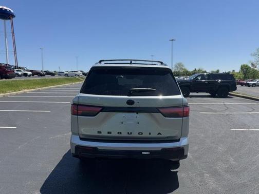 2025 Toyota Sequoia Platinum