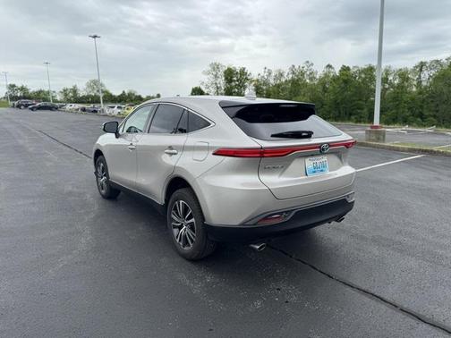 2023 Toyota Venza LE