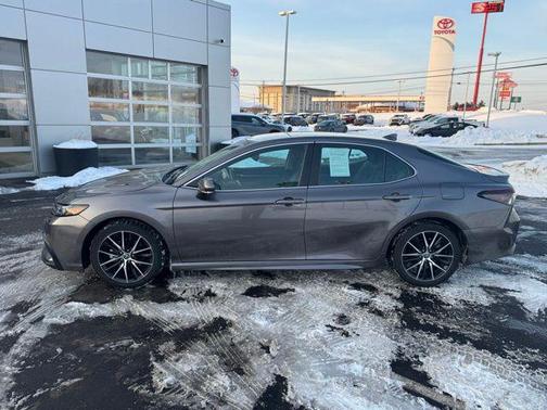 2023 Toyota Camry SE