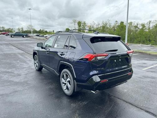 2025 Toyota RAV4 Hybrid SE