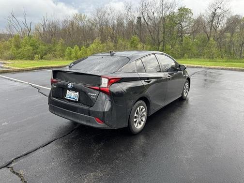 2019 Toyota Prius XLE