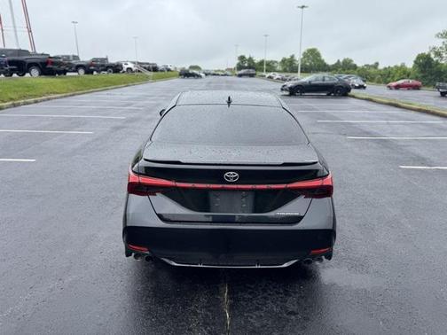 2019 Toyota Avalon Touring
