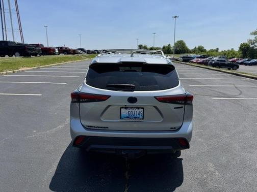2023 Toyota Highlander Hybrid XLE