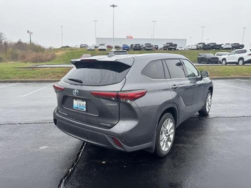 2023 Toyota Highlander Hybrid Limited
