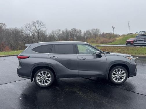 2023 Toyota Highlander Hybrid Limited