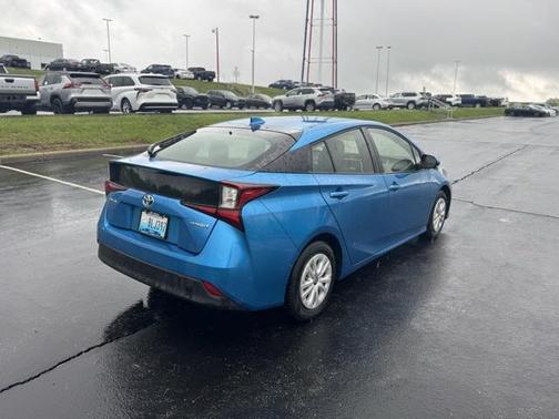 2021 Toyota Prius LE