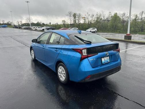 2021 Toyota Prius LE