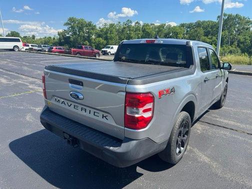 Iconic Silver Metallic 2022 Ford Maverick XLT