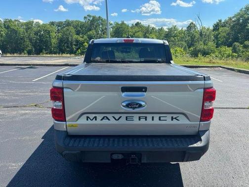 Iconic Silver Metallic 2022 Ford Maverick XLT