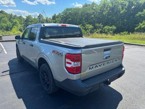 Iconic Silver Metallic 2022 Ford Maverick XLT