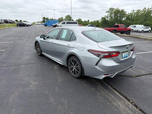 Celestial Silver Metallic 2023 Toyota Camry SE