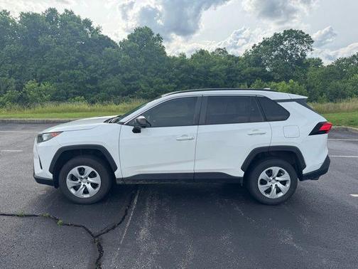 Super White 2020 Toyota RAV4 LE