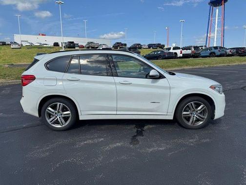 Alpine White 2018 BMW X1 sDrive28i