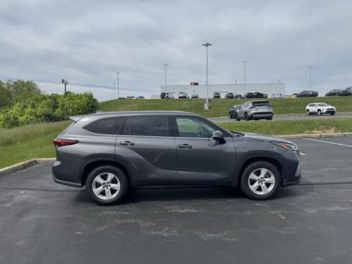2021 Toyota Highlander L