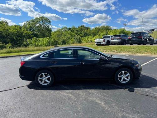 Mosaic Black Metallic 2017 Chevrolet Malibu 1LS