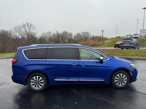 2021 Chrysler Pacifica Hybrid Limited