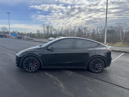 2023 Tesla Model Y Performance Dual Motor All-Wheel Drive