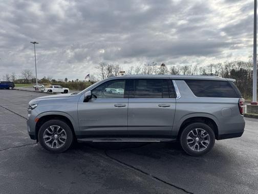 2024 Chevrolet Suburban LT