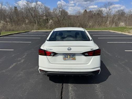2022 Nissan Altima 2.5 SR