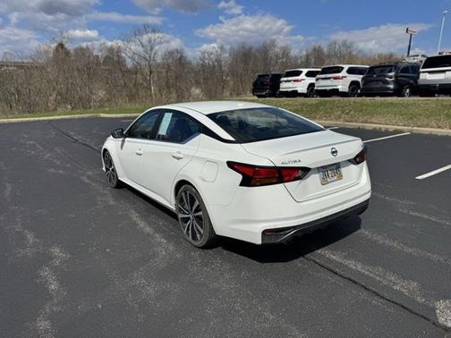 2022 Nissan Altima 2.5 SR