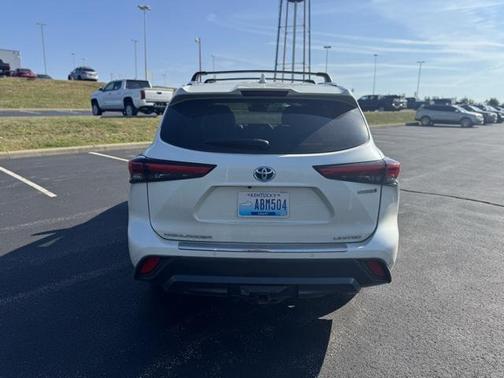 2021 Toyota Highlander Hybrid Limited