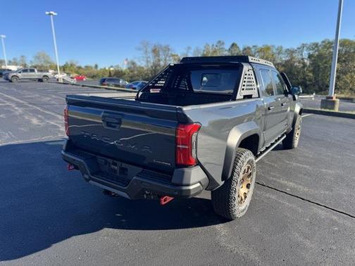 2025 Toyota Tacoma Hybrid Trailhunter