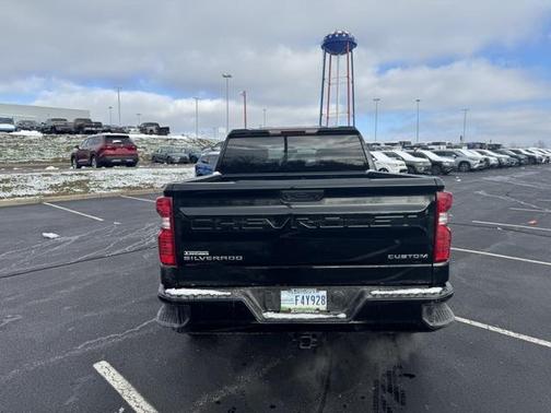 2023 Chevrolet Silverado 1500 Custom