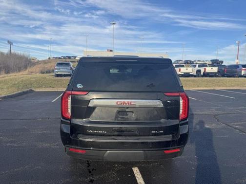 2024 GMC Yukon XL SLE