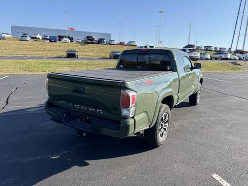 2022 Toyota Tacoma TRD Sport